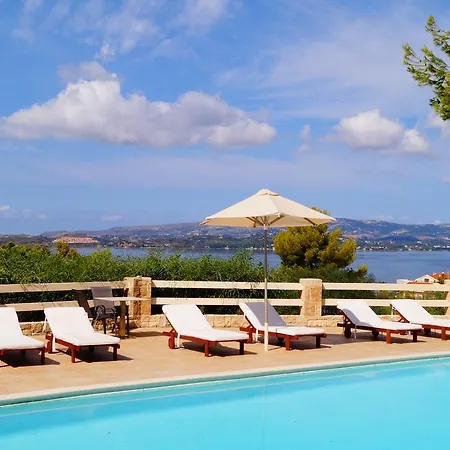 شقة فندقية Belvista Luxury أرغوستولي