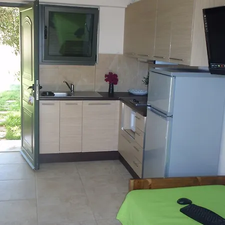 Belvista Luxury מלון דירות ארגוסטולי