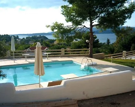 Belvista Luxury شقة فندقية