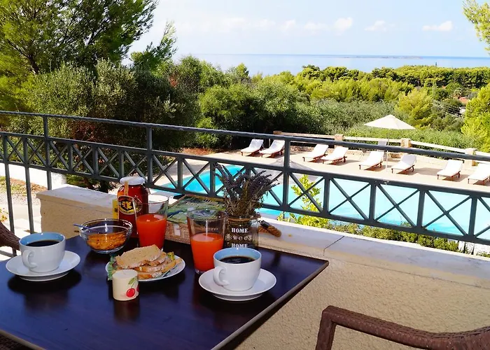 Belvista Luxury 3* أرغوستولي